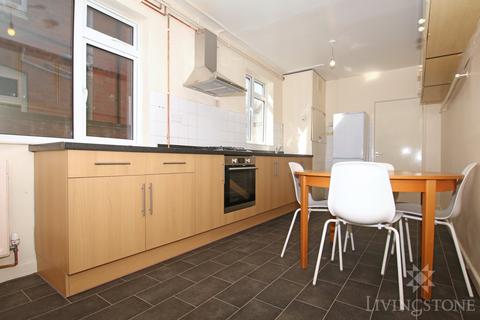 3 bedroom terraced house to rent, Mill Hill Lane, Leicester LE2