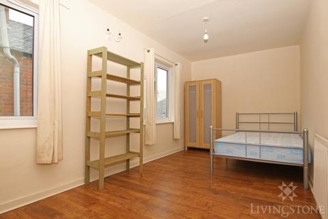 3 bedroom terraced house to rent, Mill Hill Lane, Leicester LE2