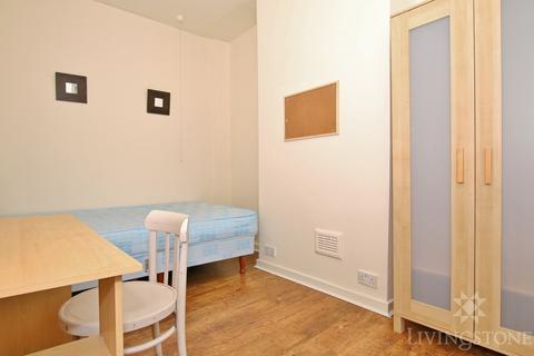 3 bedroom terraced house to rent, Mill Hill Lane, Leicester LE2