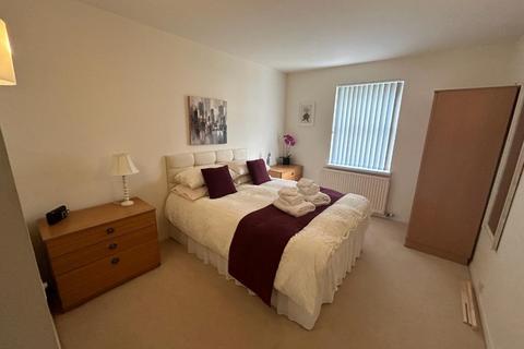 2 bedroom flat to rent, Cults Court, Cults, Aberdeen, AB15