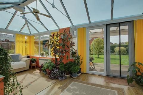 18 Rownhams Lane, North Baddesley, Southampton, SO52 9GG