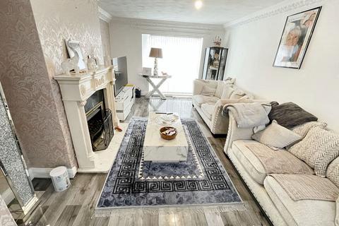 3 bedroom terraced house for sale, Tasmania Road, Brockley Whinns, South Shields, Tyne and Wear, NE34 9DX