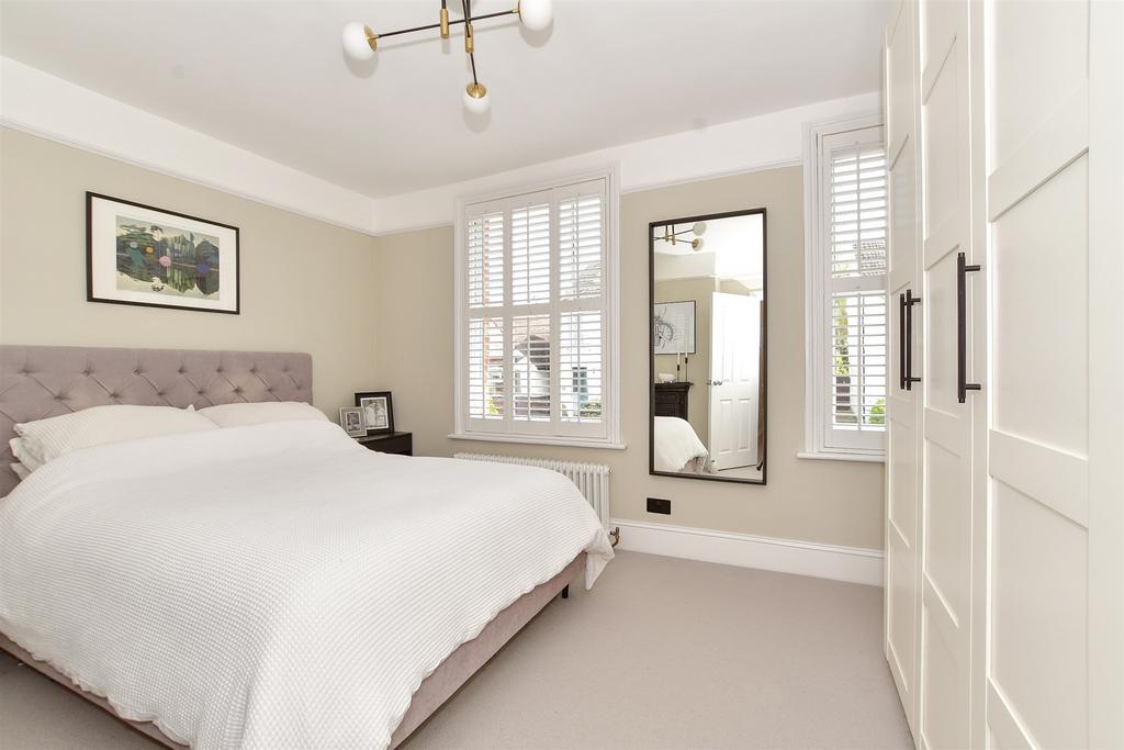 Judd Road, Tonbridge, Kent 3 bed semidetached house for sale £550,000