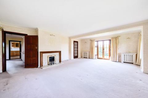 4 bedroom detached house to rent, Woodland Drive, East Horsley, KT24