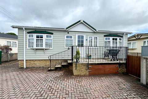 2 bedroom park home for sale, Old Bridge Road, Bournemouth BH6