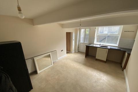 2 bedroom terraced house to rent, Brook Street, Huddersfield, West Yorkshire, HD