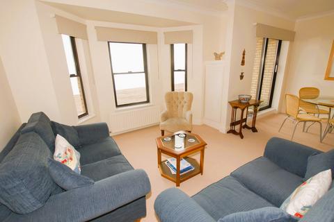 2 bedroom apartment for sale, Marine Parade, Hythe, CT21