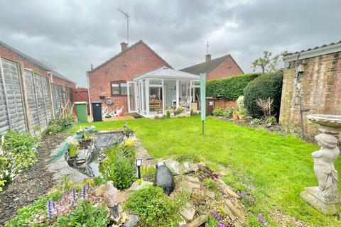 2 bedroom detached bungalow for sale, Weavers Croft, Harleston