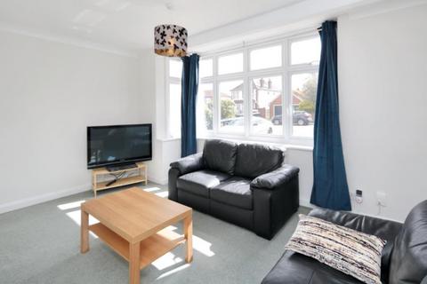 undefined, Fullers Way South, Chessington KT9