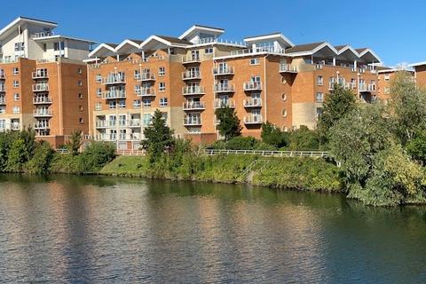 2 bedroom penthouse for sale, Penstone Court, Cannes House, Cardiff, CF10