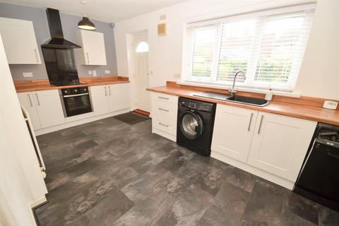3 bedroom end of terrace house to rent, Gairloch Road, Sunderland