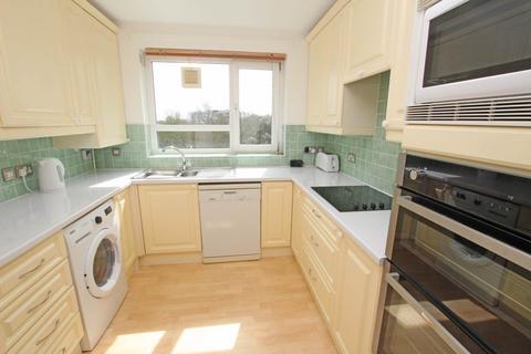 3 bedroom flat for sale, Compton Place Road, Eastbourne, BN21 1EE