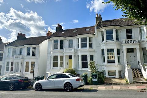 2 bedroom flat to rent, Beaconsfield villas, Brighton, BN1