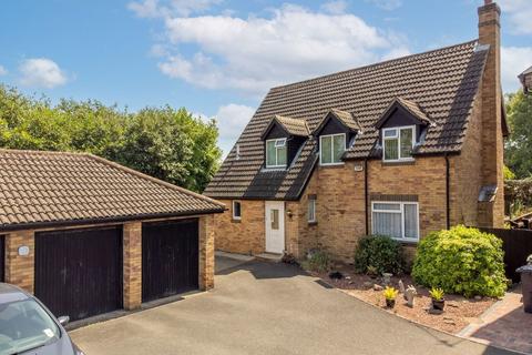 4 bedroom detached house for sale, Nene Close, Wellingborough NN8