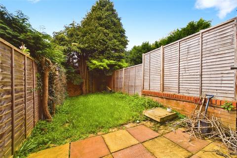 6 Anstey Place, Burghfield Common, Reading, RG7 3NQ