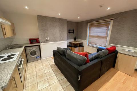 8 bedroom terraced house for sale, Providence Avenue, Leeds, West Yorkshire, LS6