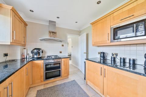 4 bedroom detached house for sale, Tideswell Close, Ravenshead, Nottingham