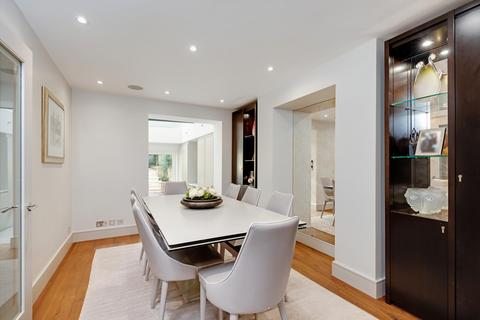15 Abbey Gardens, London, NW8 9AS