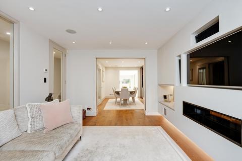 15 Abbey Gardens, London, NW8 9AS