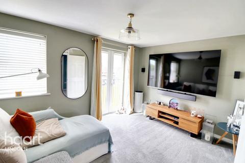 2 Fulmen Close, Lincoln, LN1 1AW