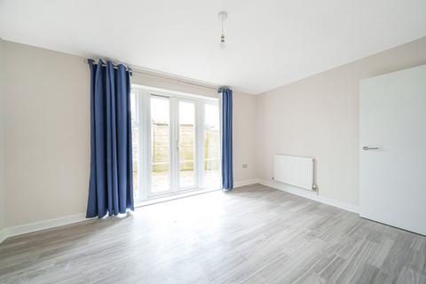 2 Pascal Mews, London, SE19 2BW
