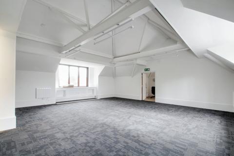 Office to rent, Harmondsworth Lane, West Drayton UB7