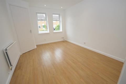 2 bedroom house to rent, Oxendale Close, West Bridgford, Nottingham, Nottinghamshire, NG2