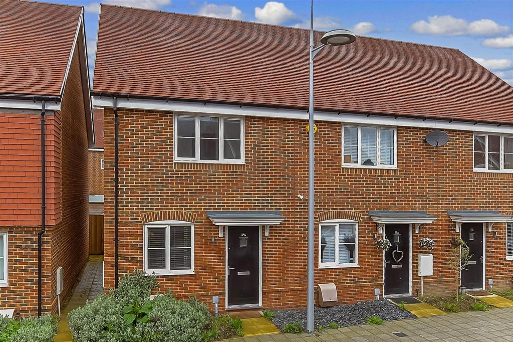 Illett Way, Faygate, Horsham, West... 2 bed end of terrace house for