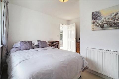 74 Balmoral Road, Salisbury, SP1 3PZ