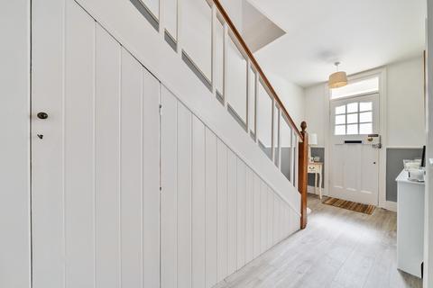 40 Chart Road, Folkestone, CT19 4EW