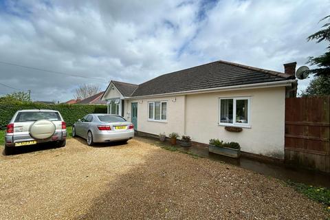 3 bedroom detached bungalow for sale, Croeshowell Lane, Rossett, LL12