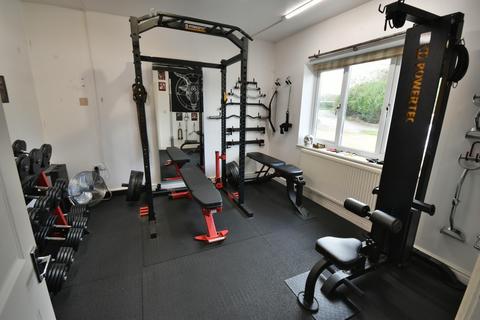 Brampton Croeshowell Lane, Burton, Wrexham, LL12 0LB
