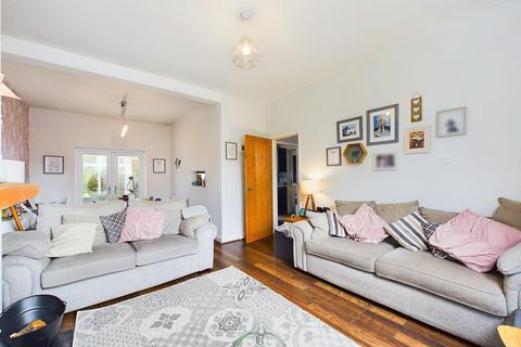 13 Chestnut Drive, Fulwood, Preston, PR2 9UH