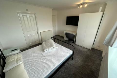 1 bedroom in a house share to rent, Harry Stoke Road, Harry Stoke, Bristol