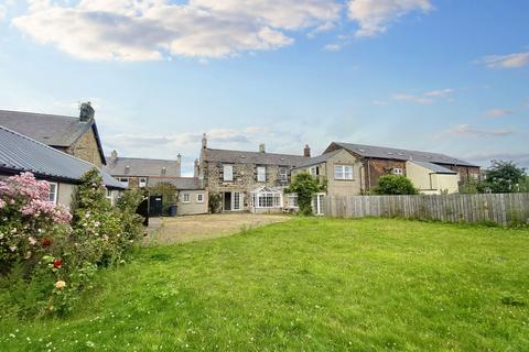 3 bedroom terraced house for sale, Main Street, Seahouses, Northumberland, NE68 7RE