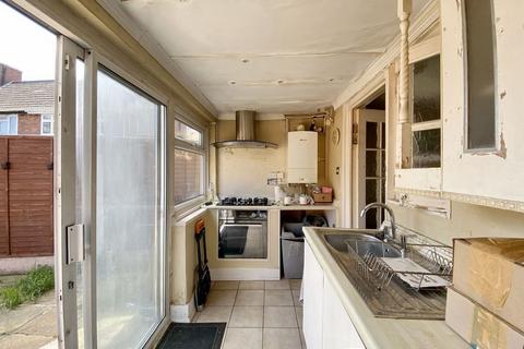 3 bedroom terraced house for sale, Hedingham Road, Dagenham, ., RM8 2NA