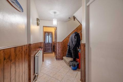67 Cheviot Road, Slough, SL3 8UE