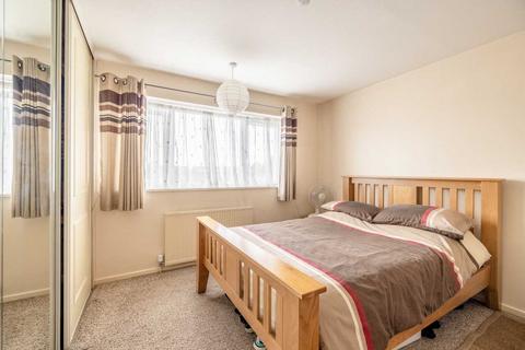 67 Cheviot Road, Slough, SL3 8UE