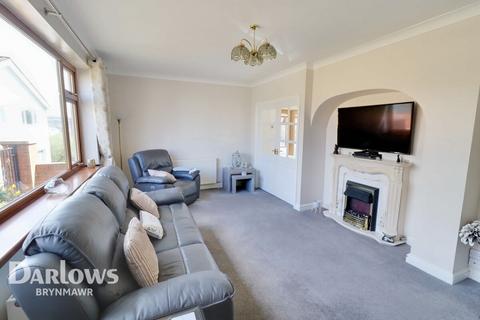 4 bedroom detached house for sale, Willow Court, Tredegar