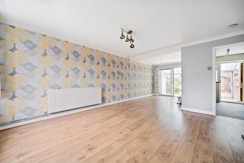 4 Austen Walk, Bicester, OX26 2FW