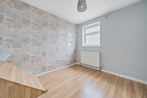4 Austen Walk, Bicester, OX26 2FW