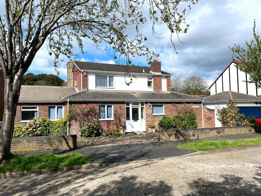 Kennedy Crescent, Alverstoke, Gosport 4 bed detached house for sale £