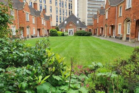 1 bedroom flat to rent, Garden Court, 231-232 Ladywood Middleway, Birmingham, B16