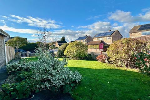 2 bedroom detached bungalow for sale, Well Close, Winscombe