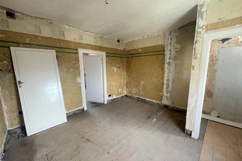 4 bedroom flat for sale, Chapel Street, Dunfermline, Fife