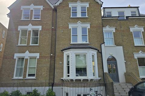 3 bedroom flat for sale, 63 Copers Cope Road, Beckenham BR3