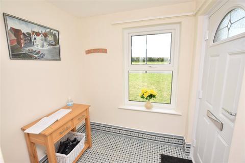 9 Cleave Crescent, Woodford, Bude, EX23 9JH