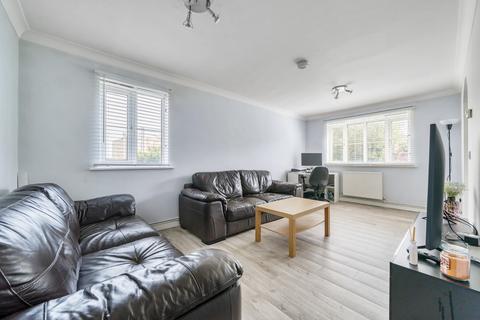 16 Alice Close, New Barnet, Barnet, EN5 1PB