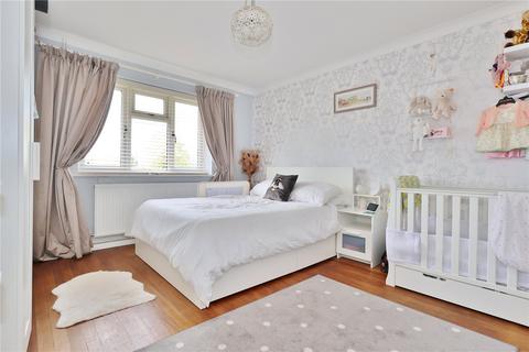 1 bedroom maisonette for sale, Poundfield Court, Woking, Surrey, GU22