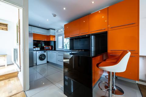 24 Cedars Road, London, SW4 0QB